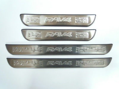Toyota RAV4 (09–12) Накладки на дверные пороги с логотипом, нерж., (длин. база)